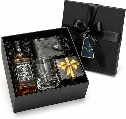Kit Presente Masculino com Whisky 375ml, Copo, Carteira e Bombons