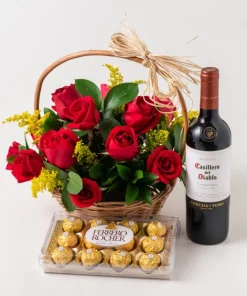 Cesta com 15 Rosas Vermelhas, Chocolate e Vinho Tinto